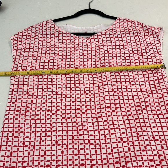 Vineyard Vines silk ink blot patterned top - Picture 7 of 7